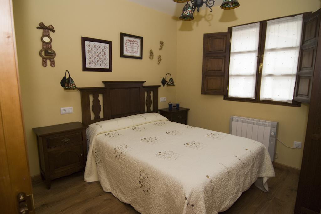 Casa Les Pedroses Campiellos Quarto foto